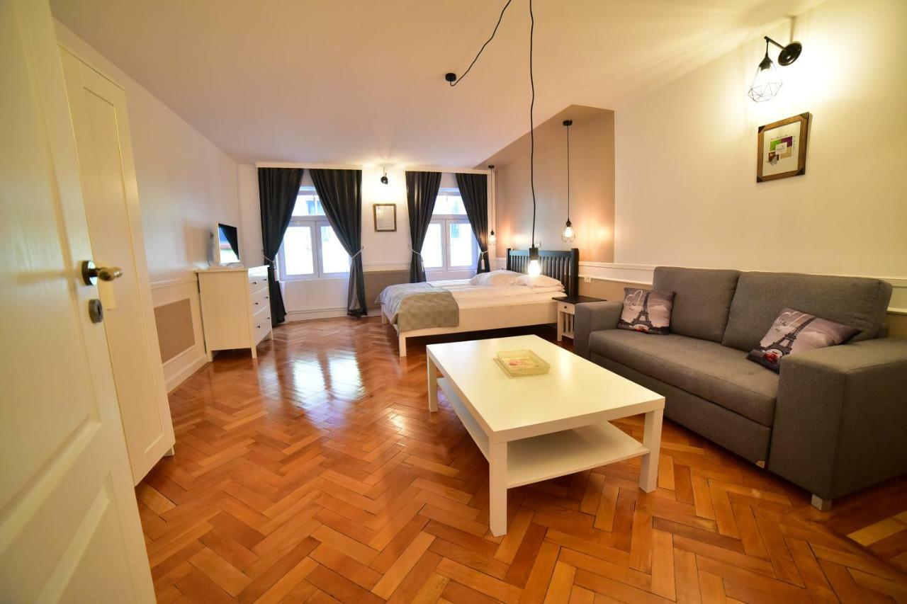 Maison Blanche Сибиу Экстерьер фото